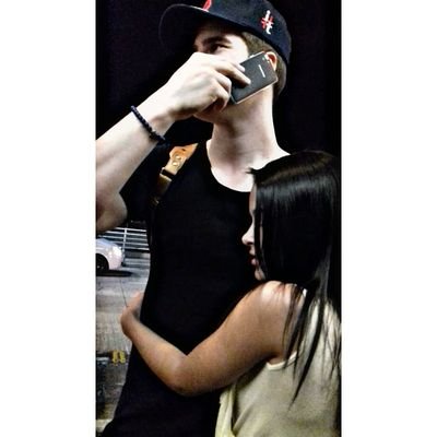 Eu aprendi com a distância o quanto é importante um abraço ❤ 14.07.2016 ☝