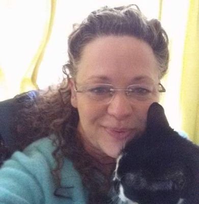 DonnalouJ's profile picture. farm girl, ingredients matter, workout enthusiast, helping tired people w Plexus.