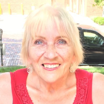 AstroSandy1's profile picture. 