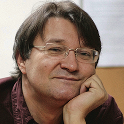 floriniaru's profile picture. scriitor şi atît