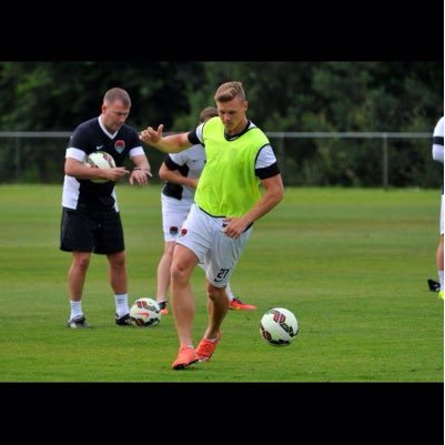 2Ian_T's profile picture. 