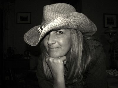 DebiLandry1's profile picture. I'm quirky but I love discovering new lands and new people!