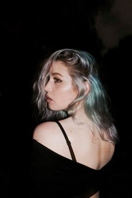 AzadehAlien's profile picture. I was raised by Bobo the Clown. He was in the newspaper one year. It was an article about fraudulent laughs.