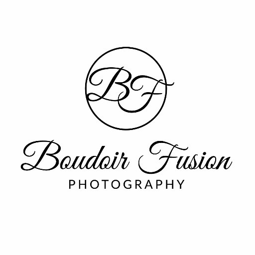 Empowering women with the most luxurious boudoir photography experience in Johannesburg, South Africa! Boudoir photos, models & inspo SEE PORTFOLIO👇
