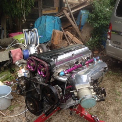 造園土木業をやっております。趣味の呟きがメインです。無言フォロー失礼しますm(__)m 車、バイク、機械などメカニカルな物が好きです。