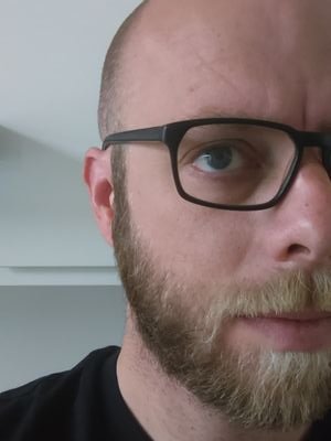 Eindredacteur bij De Morgen. Volgt Israël-Palestina en schrijft er soms over. Berichten in eigen naam.