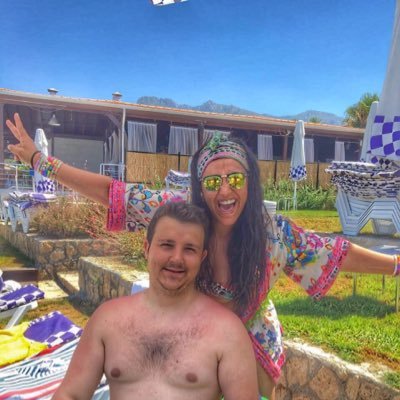 kadriyegokmen's profile picture. Ye, Gez , Sev w/ @halilşen