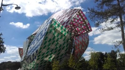 jbranduineau's profile picture. Diplomé du College of Central London, du Conservatoire national des arts et métiers et de Paris 1 Panthéon-Sorbonne.