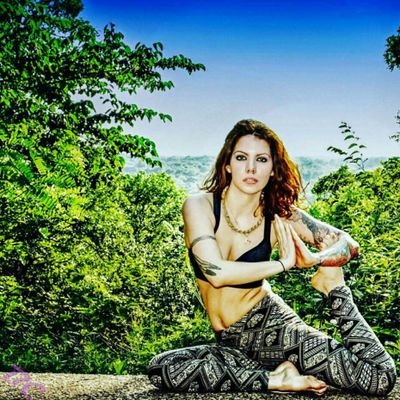 talkalattemicki's profile picture. ♈Merry Meet I'm Micki im 25 & family, Fitnessyoga✌Health,Running, Witchcraft paranormal =life
