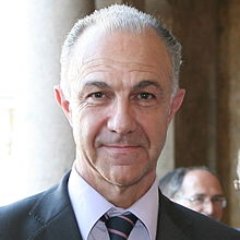 Ancien député, Ancien pdt de Section AEI du #CESE, du Club D12 et de l’ARIN. Pdt de France Asie, d’HM et d’AMM.