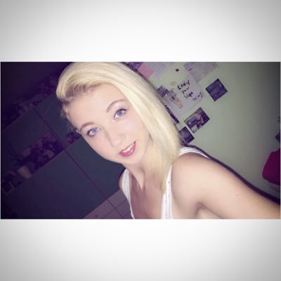 Nikoliina5's profile picture. 