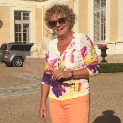 annie_coppens's profile picture. 