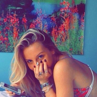 estrelares_'s profile picture. Um A no início e o MAR fica maior.. Venha nesse mar de amor. ⭐️ Por: @s_gabiss e @laissbela