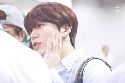 baxyuta's profile picture. im ten's and ten is mine.