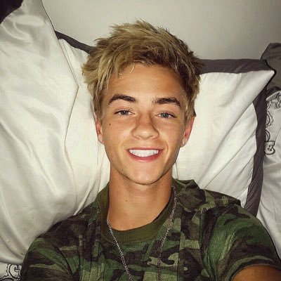 ItsMaria_live's profile picture. Fan girl for life. Love you guys so much, Follow my fan account: calibraska.magcon ❤️ thank you Jack and Jack for making me smile everyday ❤️