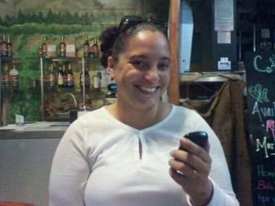 irisroldan7067's profile picture. 