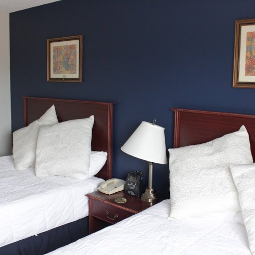 To make a reservation please call us at 780-939-3111 to reserve your room right now.
Call 780-939-7272 to inquire about our Storage and Uhaul