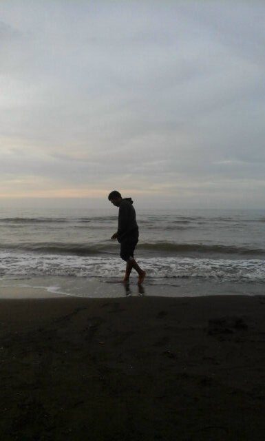 vhytet's profile picture. 