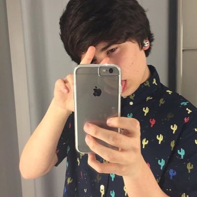 your local transman | ig: TYMATHEWS_ | Fb: Tyler Mathews | Youtuber