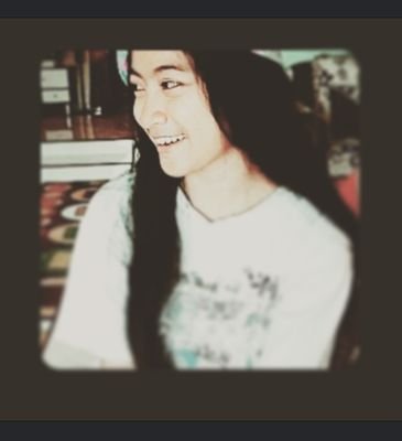 camelliadesy's profile picture. bahagia
