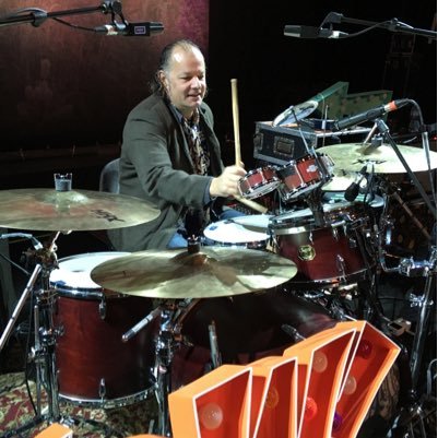 Drummer. London studios, The Waterboys, Van Morrison, Bjork, Aretha Franklin, Hans Zimmer, Burt Bacharach & soundtracks. Teaches @RCMLondon & @guildhallschool