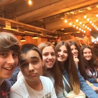 Alexiss17_2002's profile picture. 15 // 17.4 // 1906