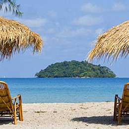 SqweezeNews's profile picture. Be happy for this moment 
This moment is my Life