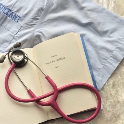 🌟#TheDoctorReads 📚Life is terminal: the treatment is books. 👩🏻⚕️MBBS @shifaalumni '11 🔜MPhil 2022 Community Med