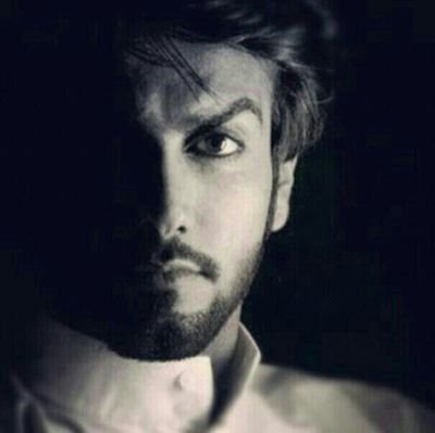 ‏تشكر نفسك ذات يوما انك لم تستسلم🎼
حسابي القديم مره @hmoody0999