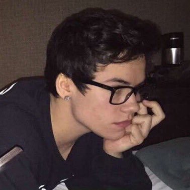 wesrpgcl's profile picture. jss peut etre le portrait craché de max mais ju + bo que lui | maggie