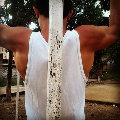 LunaBrahian's profile picture. Biker. Calistemico