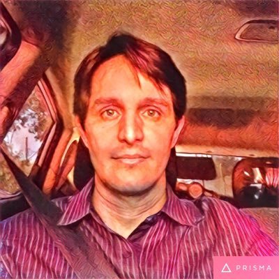 CEO at https://t.co/uyDfxB9dDK Interests in sales, word of mouth marketing and growth hacking
