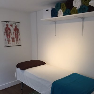 Hi, my name is Catherine & I am a holistic therapist. 'Pain is inevitable but suffering is optional'. Everyone is better with The Bowen Technique!