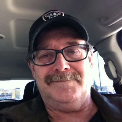 tedmills0128's profile picture. 