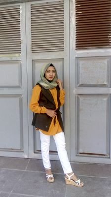 ciskaanindya's profile picture. Allah..Ibu..Family..Friends