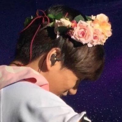 jonginshead's profile picture. Stuff That Jongin Puts On His Head