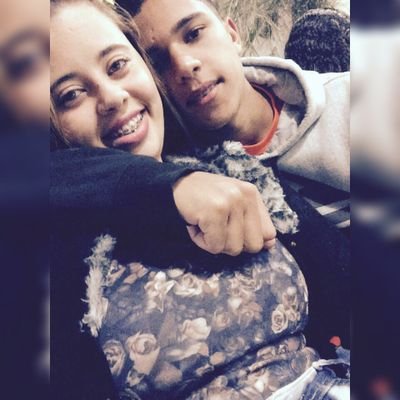 Mas ela é diferente, cara. Há quem diga que ela é leve como uma flor, e explosiva como uma granada ☜/ Snap : Miikaelavieira / Igor souza♥