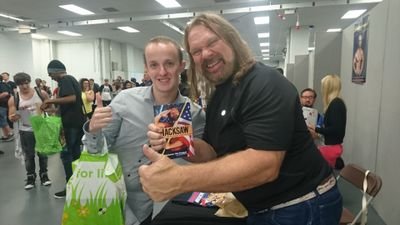 Massive fan of @Thedeanambrose!  & I follow all back! :) @officialhacksaw RT'D 01/08/16
@therealrvd RT'D 31/07/16!