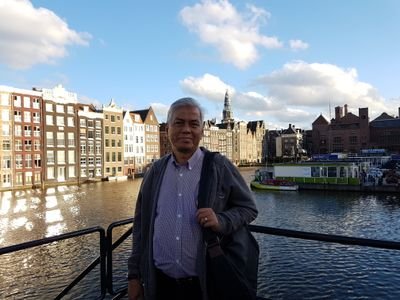 Prof Math Education Unsri; Graduated FKIP Unsri, Univ. of Maryland USA & Computer Science UI (MKom), and Univ. of Twente & Utrecht Univ. (MSc & PhD)