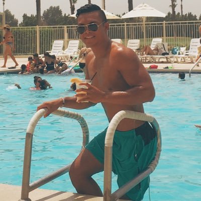 ErikDelarosa's profile picture. Ig: erikdelarosa // Ig: followthefoxes