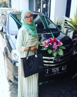 ellah_17166's profile picture. Bahagia itu sederhana.istimewa itu saat berkumpul bersama keluarga