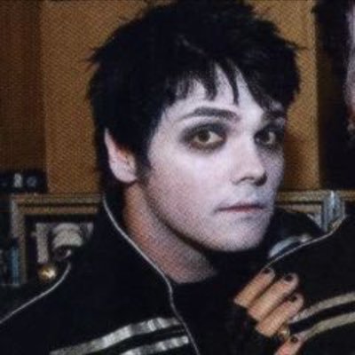 mitziapril_'s profile picture. 