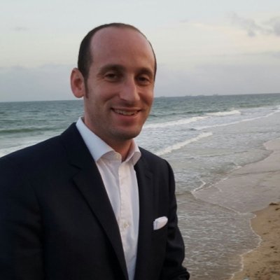 Stephen Miller's Twitter profile pic has water