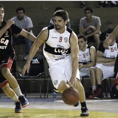 Amante del Deporte en General, Jugador del ATHLETIC ROWING CLUB 🏀, Actual Empresario Independiente.