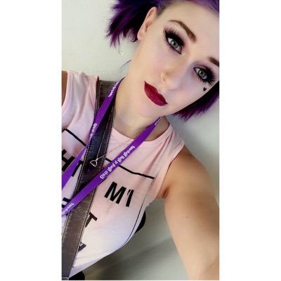 AllyLuvsMusic's profile picture. bird girl I am Purple. @theallymachine
