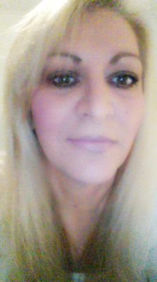 Self Employed, lives in Cape Town South Africa. Loves Romantic poetry, Husky and Pitt Bull lover, camping, beach, interested in philosophy and good music
