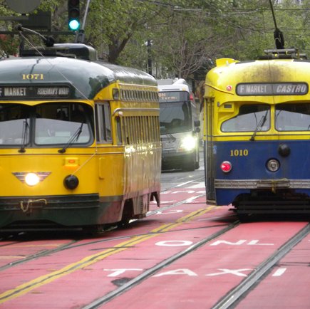 aluishernandez's profile picture. ¿Qué delito cometí naciendo?