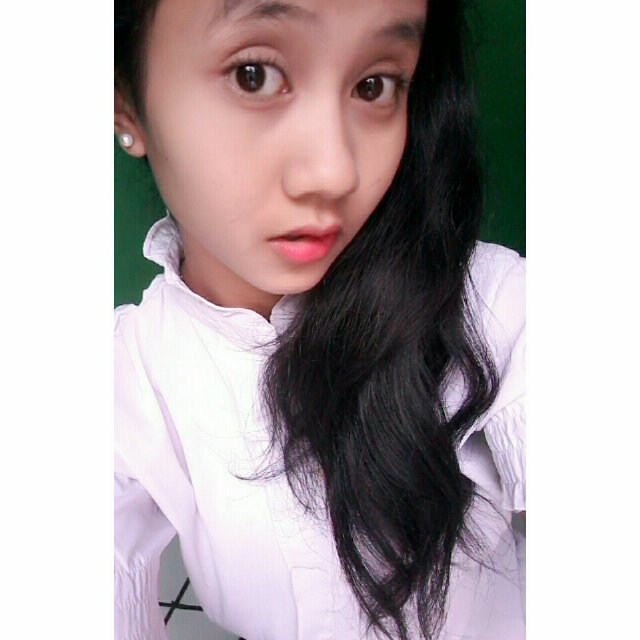 liiema3's profile picture. kelak kau akan merindukanku pada seseorang yang tak pernah kau temukan