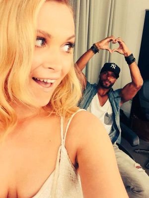 Lincoln100RPG's profile picture. ᴛʜᴇ ɢʀᴏᴜɴᴅᴇʀ. Clarke & Lexa les Sœurs !