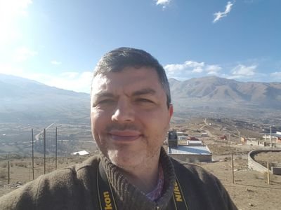 Me gusta la historia y la numismatica,hincha de River Plate y San Martin.